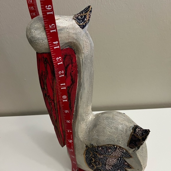 Handcrafted Pelican Figurines - Red and Cream wood material. - Picture 9 of 11